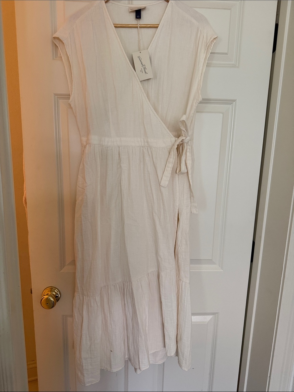 Universal Thread Cream Wrap Midi Dress